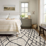7’ X 9’ Gray And Black Modern Abstract Area Rug