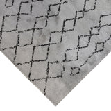 8' x 11' Gray and Black Geometric Shag Area Rug