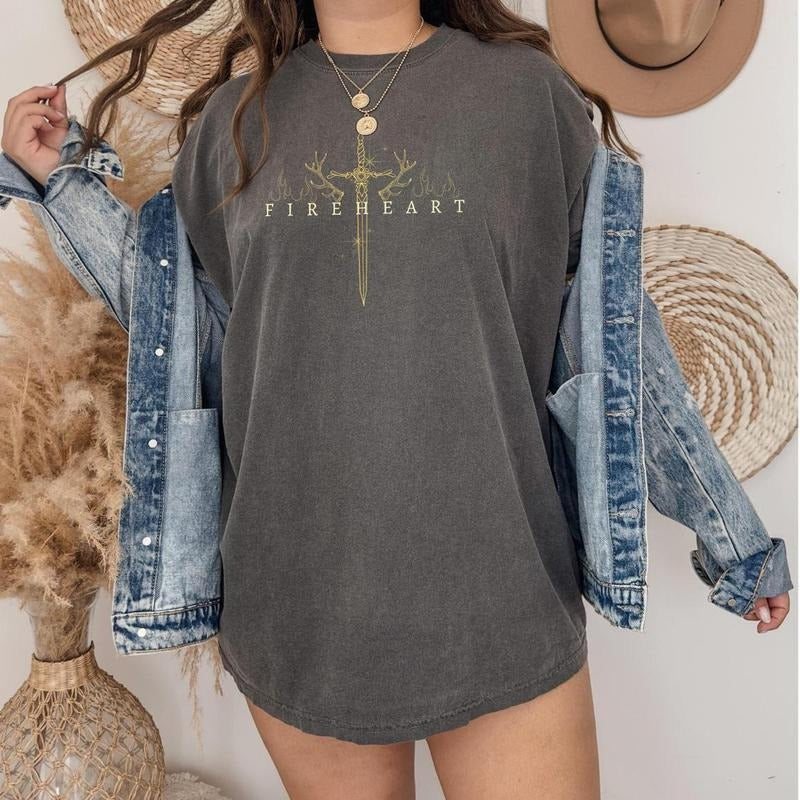 Fireheart T-Shirt | Throne of Glass Shirt, Trendy Vintage Oversized Aesthetic, SJM quotes, Throne of Glass t-shirt, SJM tee