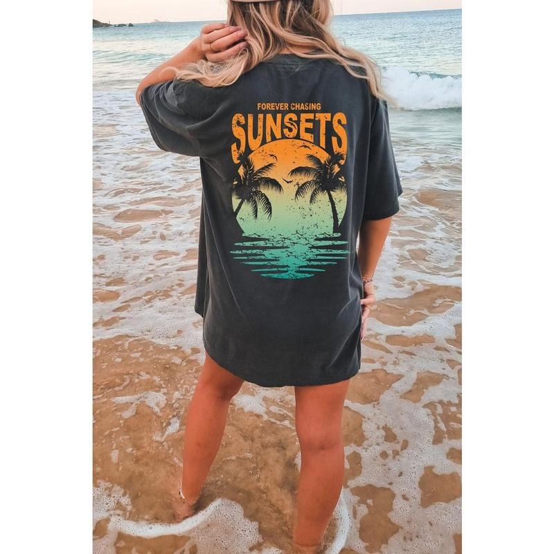 Forever Chasing Sunsets Oversized TShirt, Beach Tshirt, Summer Shirt, Womens Graphic Tees, Retro Shirt, Festival Outfit, Boho Sun Moon Shirt