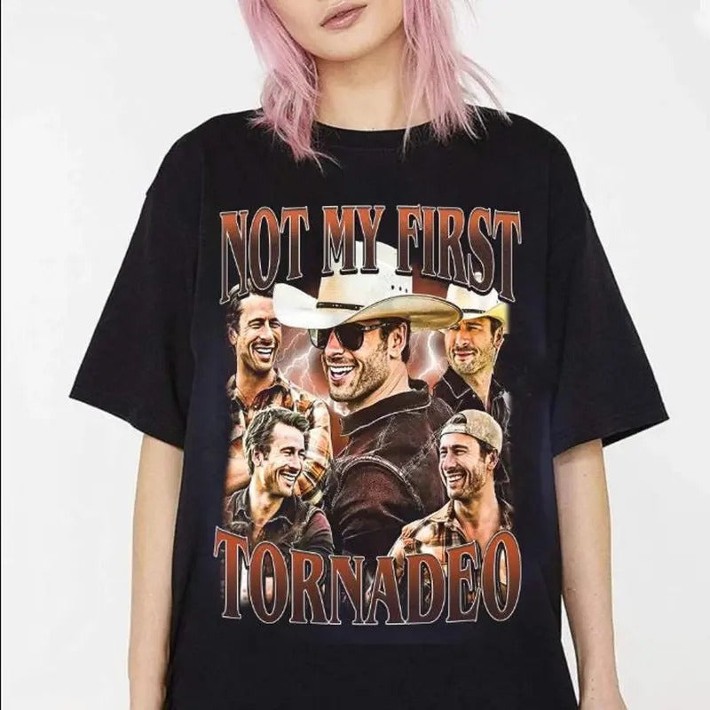 If You Feel It, Chase It , Glen Powell Unisex Softstyle Vintage Shirt, Gift For Woman and Man Unisex T-Shirt