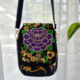 Small artesanal cross body