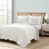 King/Cal King,, White, Grey, Scalloped, Edge, Reversible, Thin/Light, Quilt Set